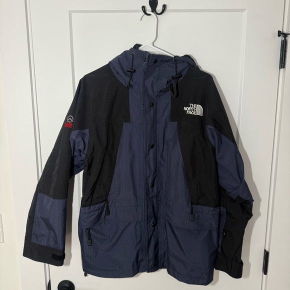 The North Face Summit Series Gore-Tex Outdoor Jacket. Waterproof windproof. S - Picture 1 of 8